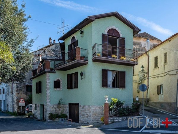 casa indipendente in vendita a Casaprota