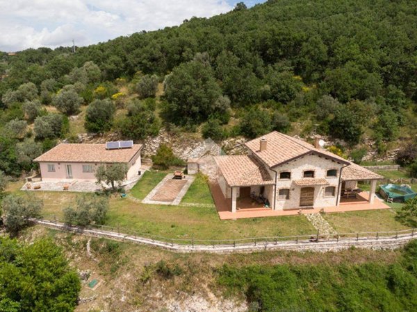 casa indipendente in vendita a Casaprota