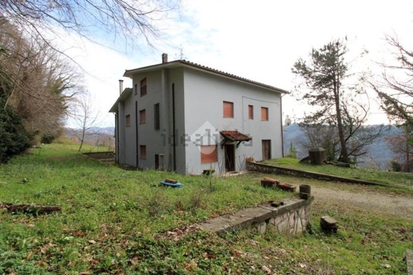 casa indipendente in vendita a Casaprota in zona Collelungo Sabino
