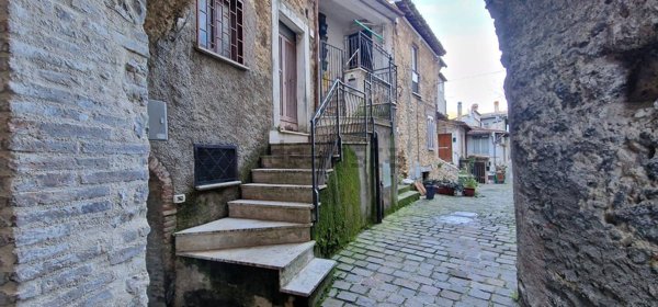 appartamento in vendita a Casaprota in zona Collelungo Sabino