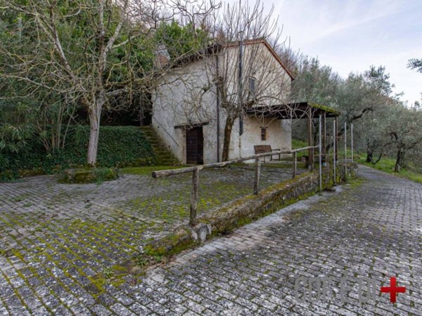 appartamento in vendita a Casaprota