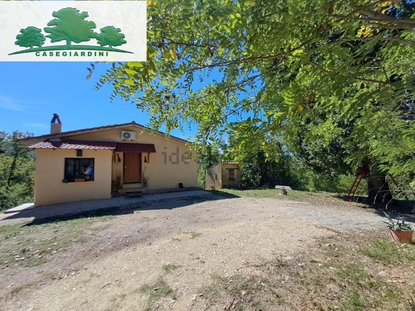 appartamento in vendita a Casaprota in zona Collelungo Sabino
