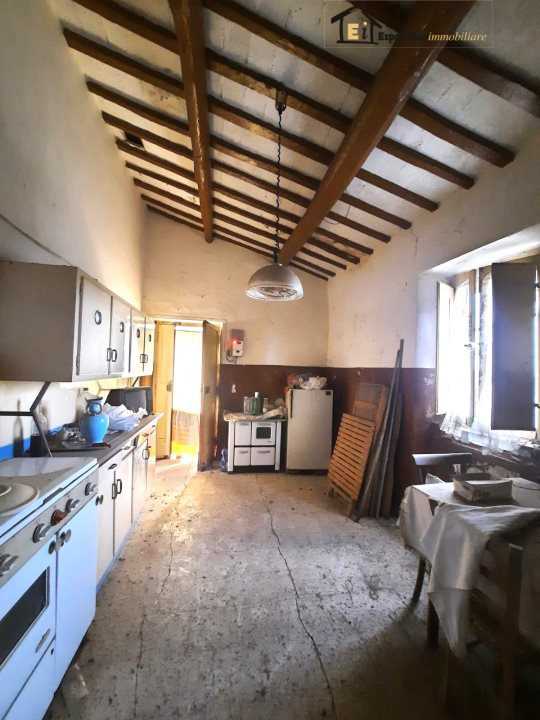 appartamento in vendita a Casperia in zona Paranzano