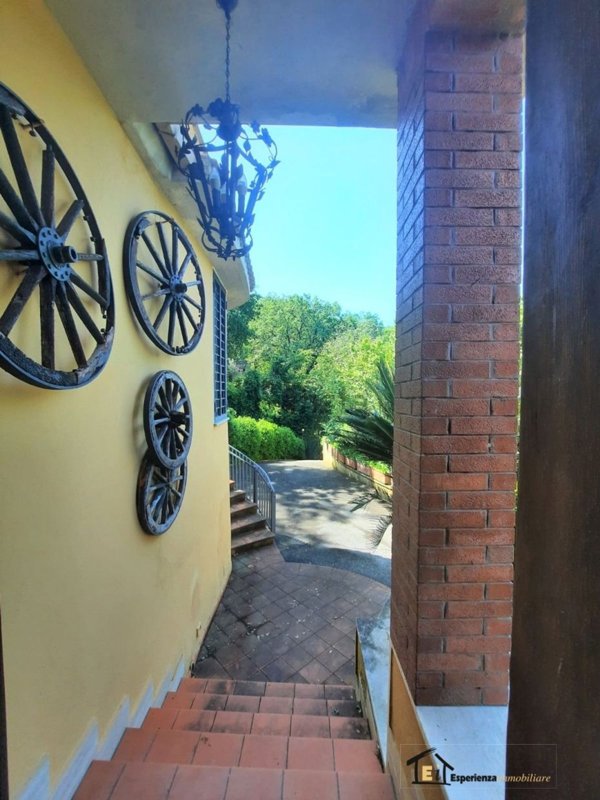 casa indipendente in vendita a Casperia