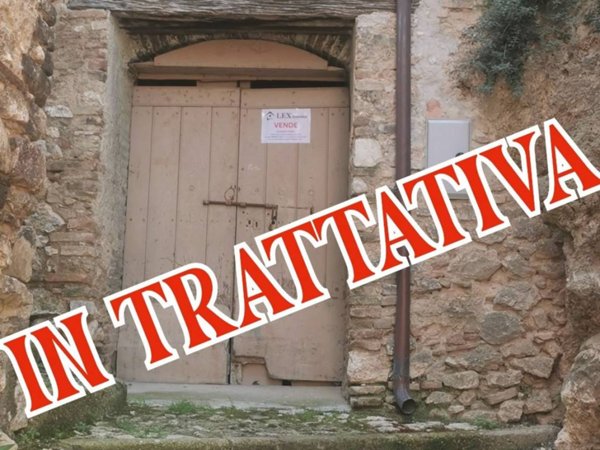 locale commerciale in vendita a Casperia