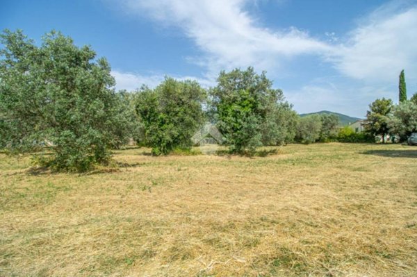 villa in vendita a Casperia in zona Paranzano