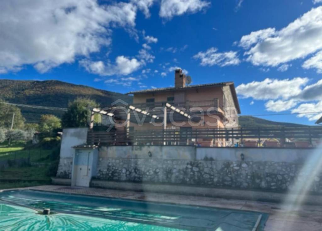 appartamento in vendita a Casperia