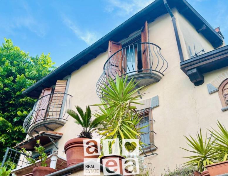 casa indipendente in vendita a Casperia in zona San Vito