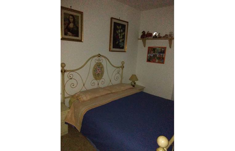 casa indipendente in vendita a Castel di Tora