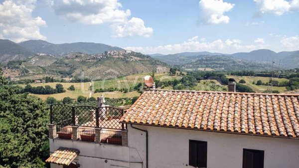 appartamento in vendita a Castelnuovo di Farfa