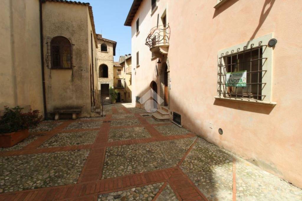 appartamento in vendita a Castelnuovo di Farfa