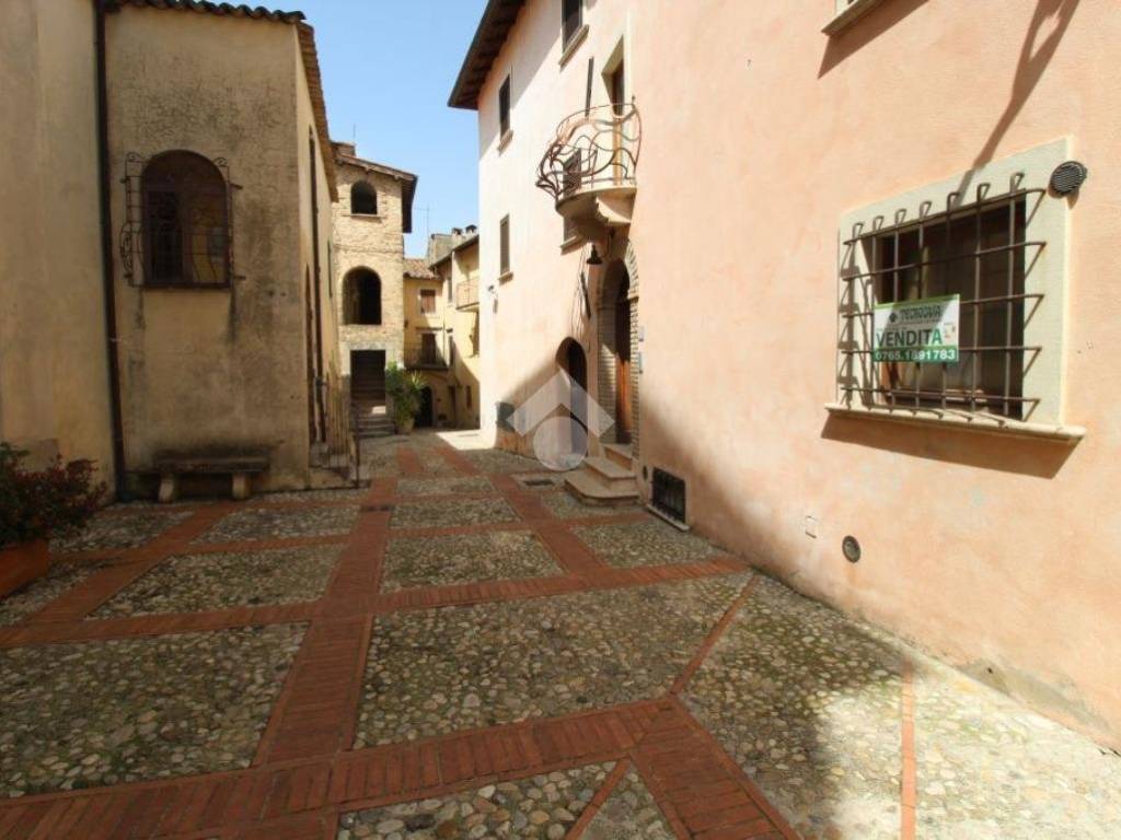 appartamento in vendita a Castelnuovo di Farfa