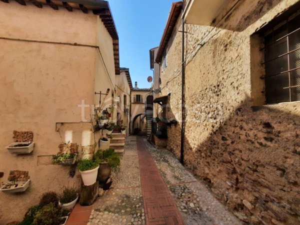 appartamento in vendita a Castelnuovo di Farfa