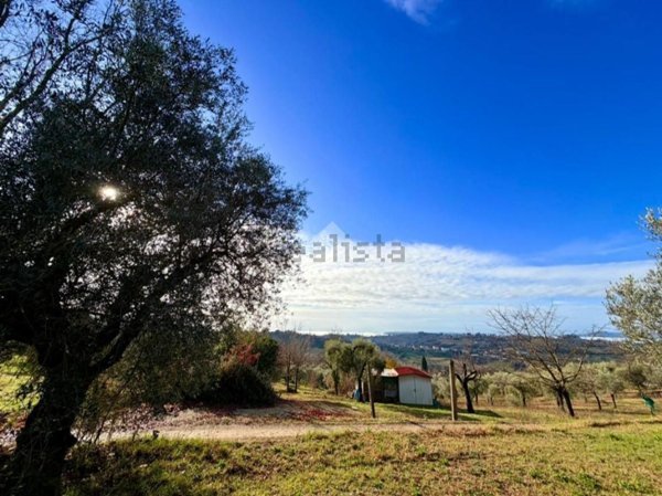terreno agricolo in vendita a Castelnuovo di Farfa