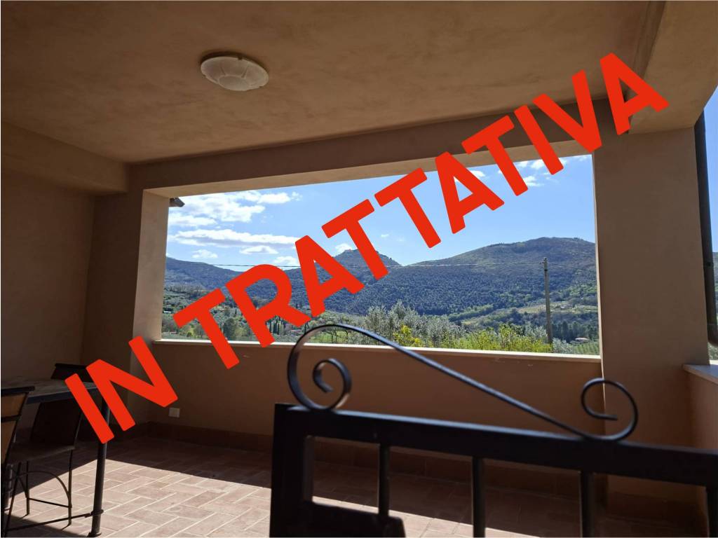 casa indipendente in vendita a Castelnuovo di Farfa