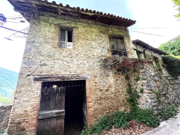 appartamento in vendita a Castel Sant'Angelo