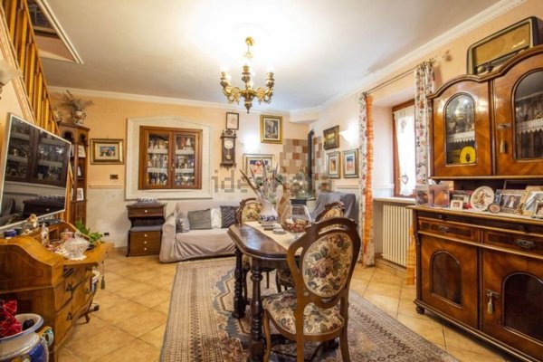 appartamento in vendita a Castel Sant'Angelo