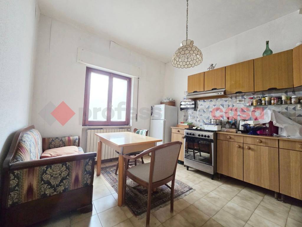 appartamento in vendita a Castel Sant'Angelo