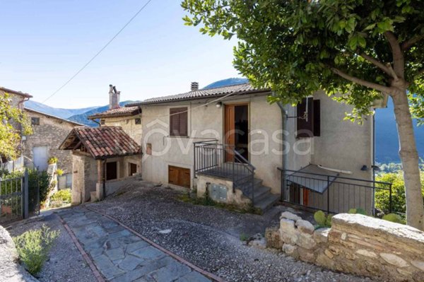 appartamento in vendita a Castel Sant'Angelo