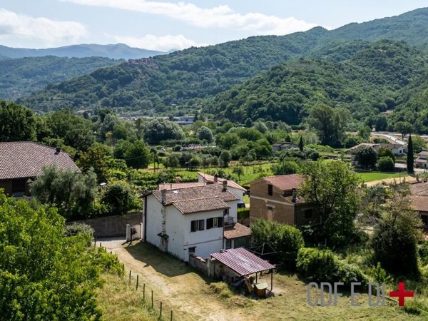 casa indipendente in vendita a Castel Sant'Angelo