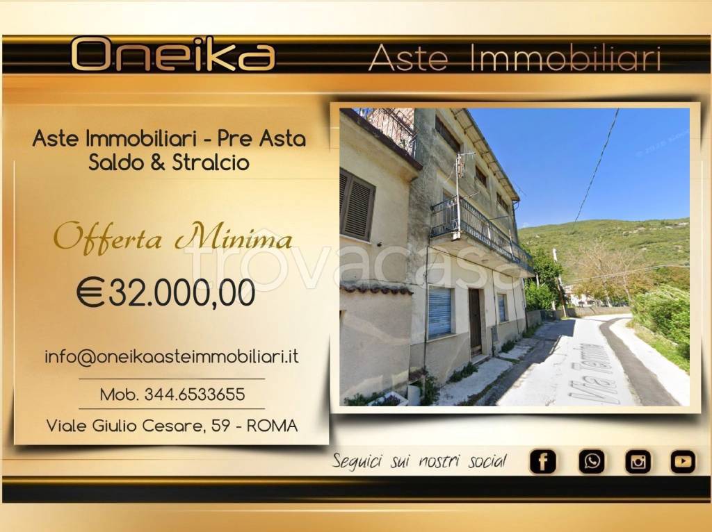 casa indipendente in vendita a Castel Sant'Angelo