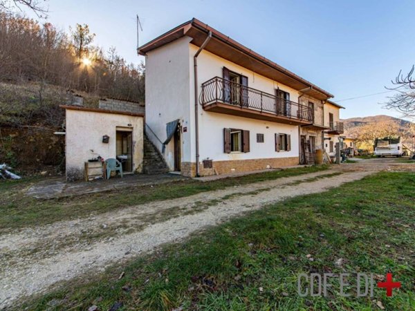 casa indipendente in vendita a Cittaducale in zona Micciani