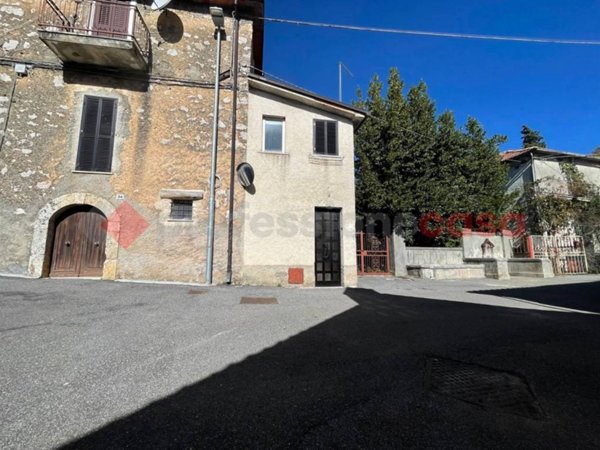 casa indipendente in vendita a Cittaducale in zona Pendenza