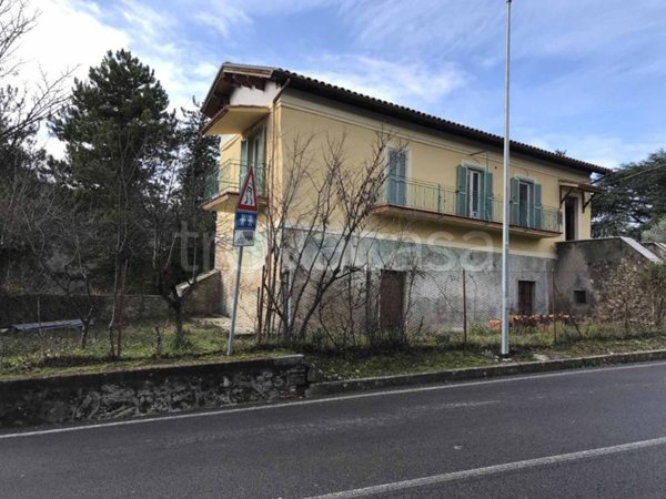 casa indipendente in vendita a Cittaducale