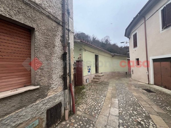 appartamento in vendita a Cittaducale in zona Santa Rufina