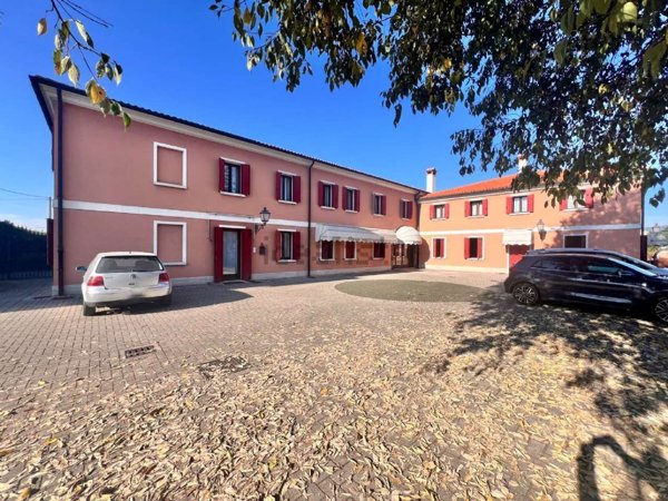 locale commerciale in vendita a Cittaducale