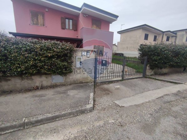 casa indipendente in vendita a Cittaducale