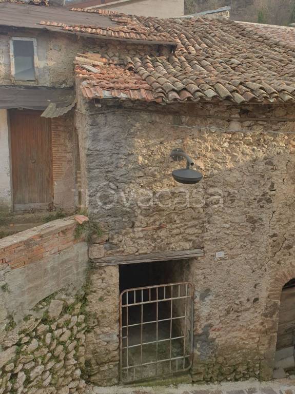 appartamento in vendita a Cittaducale in zona Santa Rufina