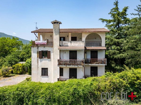 appartamento in vendita a Cittaducale in zona Caporio