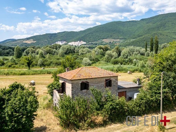 casa indipendente in vendita a Cittaducale in zona Micciani