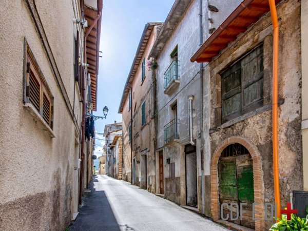 casa indipendente in vendita a Cittaducale