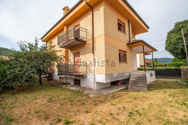 appartamento in vendita a Cittaducale in zona Santa Rufina