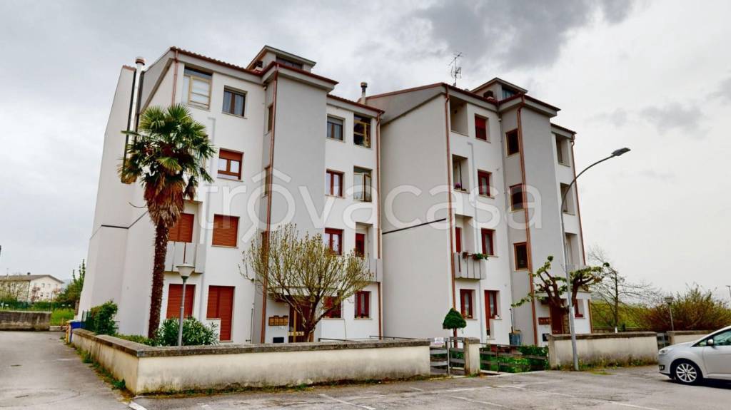 appartamento in vendita a Cittaducale in zona Santa Rufina