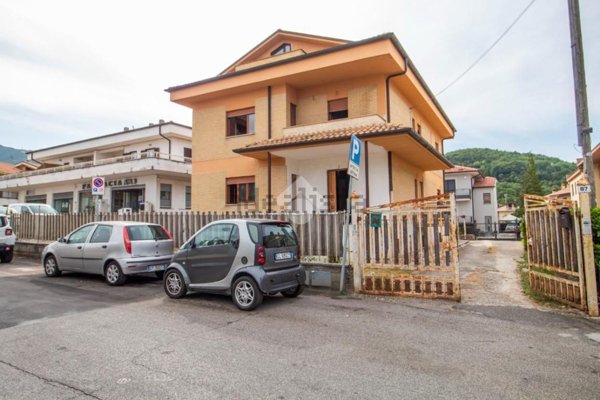 appartamento in vendita a Cittaducale in zona Santa Rufina