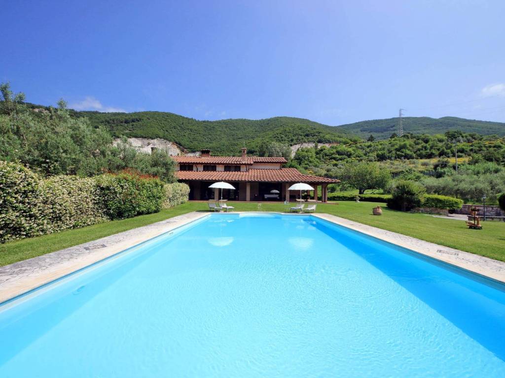 casa indipendente in vendita a Cittaducale