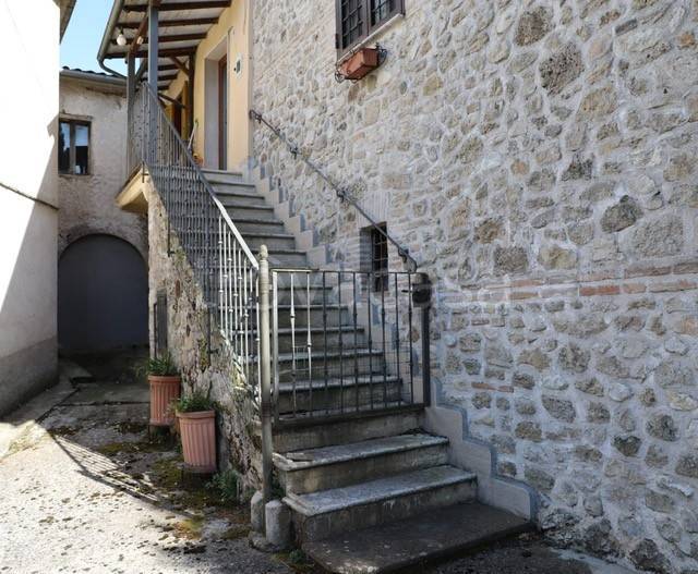 casa indipendente in vendita a Cittaducale in zona Santa Rufina