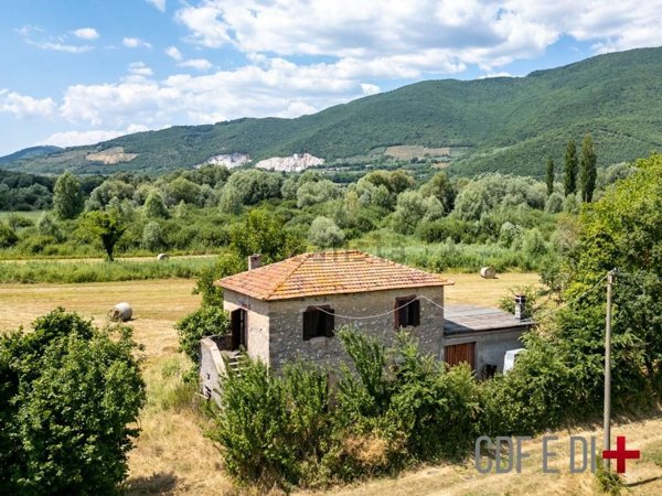 casa indipendente in vendita a Cittaducale in zona Micciani