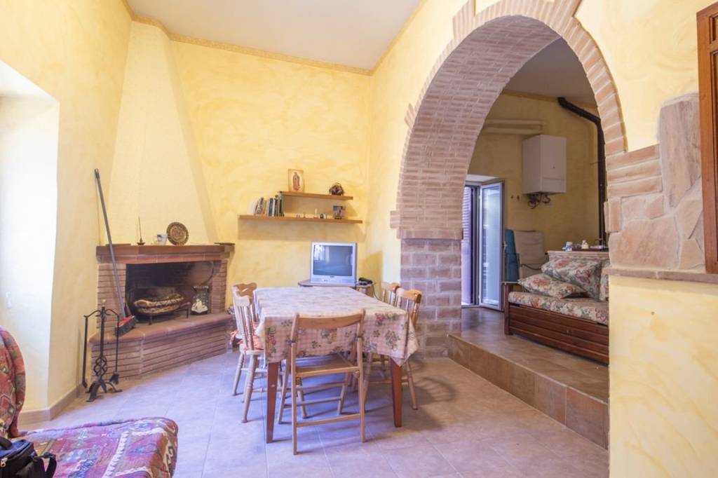 appartamento in vendita a Cittaducale in zona Santa Rufina