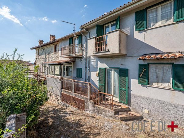 casa indipendente in vendita a Cittaducale in zona Santa Rufina