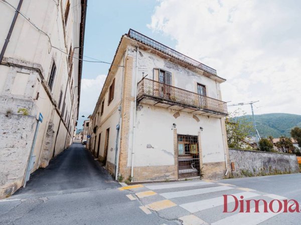 casa indipendente in vendita a Cittaducale