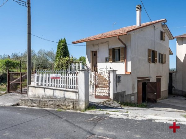 quadrivano in vendita a Cittaducale in zona Calcariola