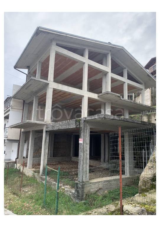 casa indipendente in vendita a Cittaducale in zona Santa Rufina
