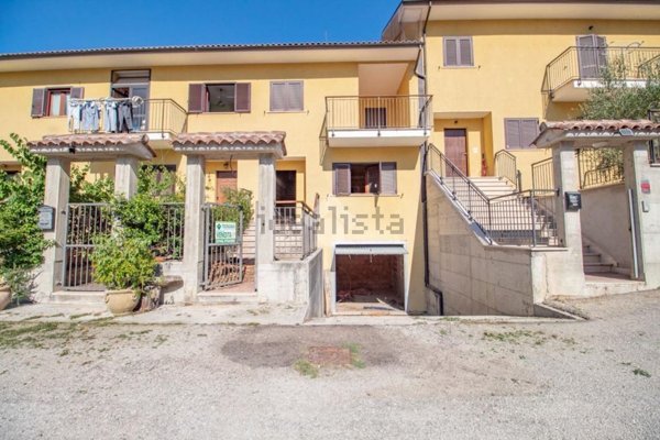 casa indipendente in vendita a Cittaducale in zona Micciani