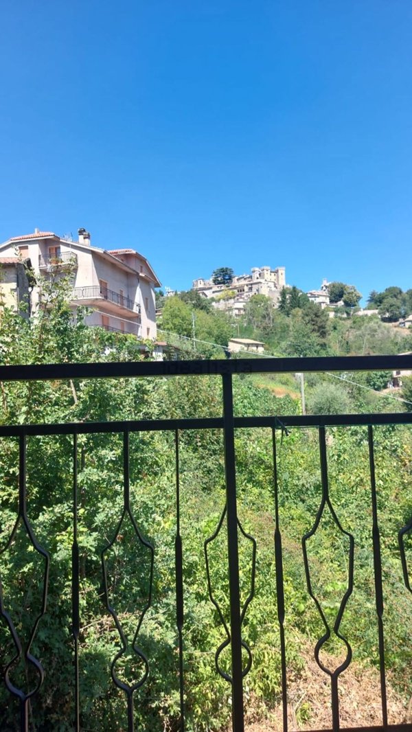 casa indipendente in vendita a Collalto Sabino