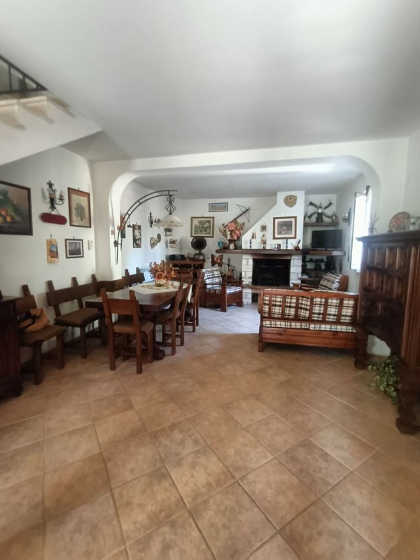 casa indipendente in vendita a Collalto Sabino in zona San Lorenzo