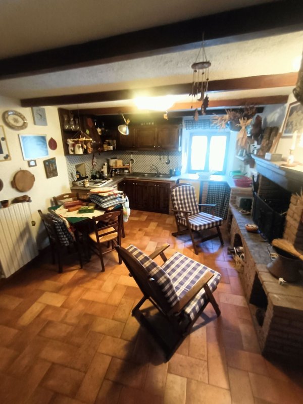 casa indipendente in vendita a Collalto Sabino